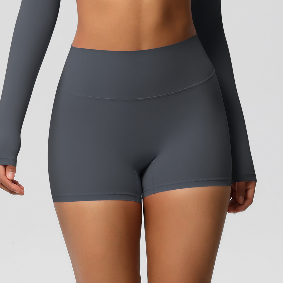 Yoga pants set for women in a solid color