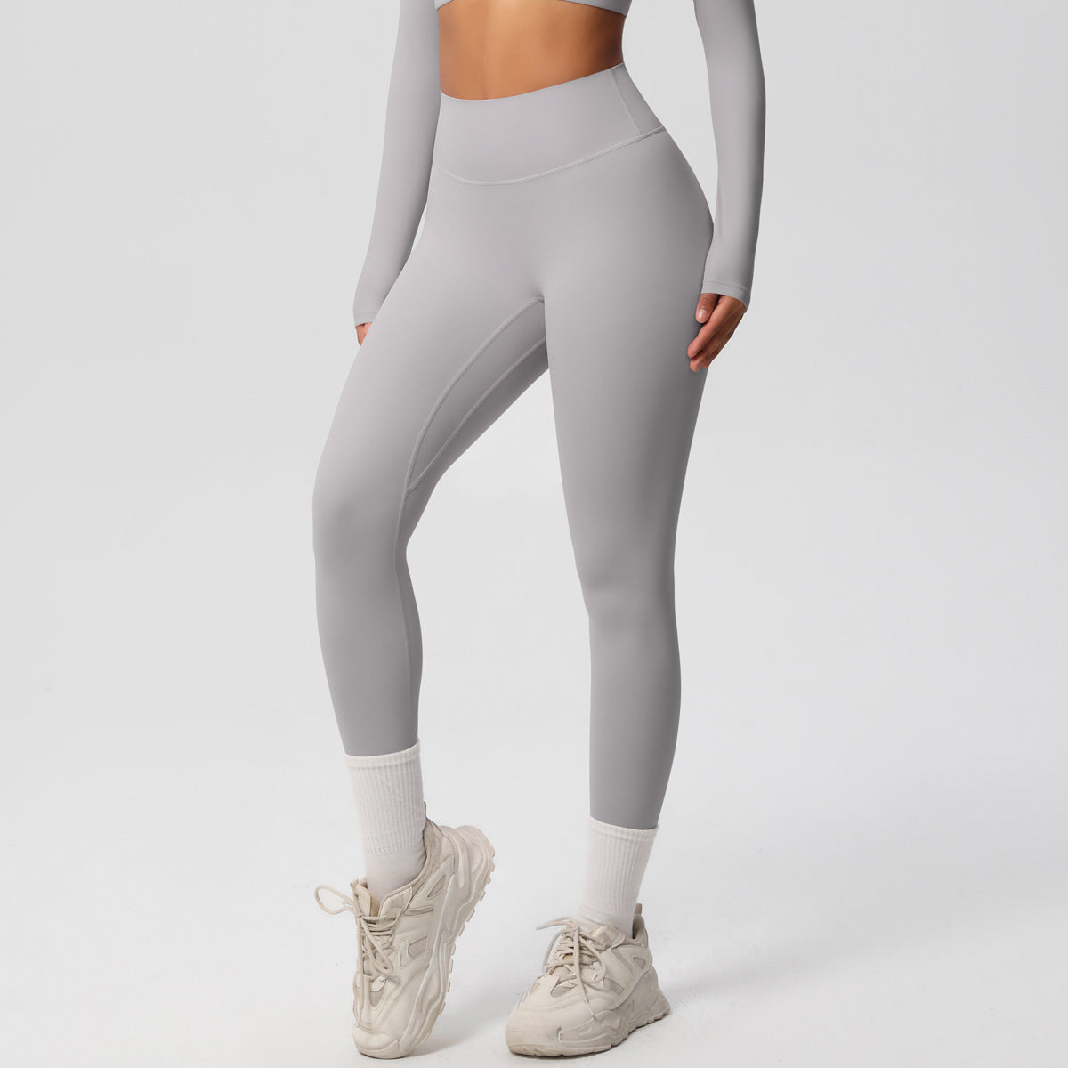 Yoga pants set for women in a solid color