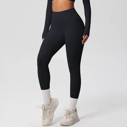 Yoga pants set for women in a solid color