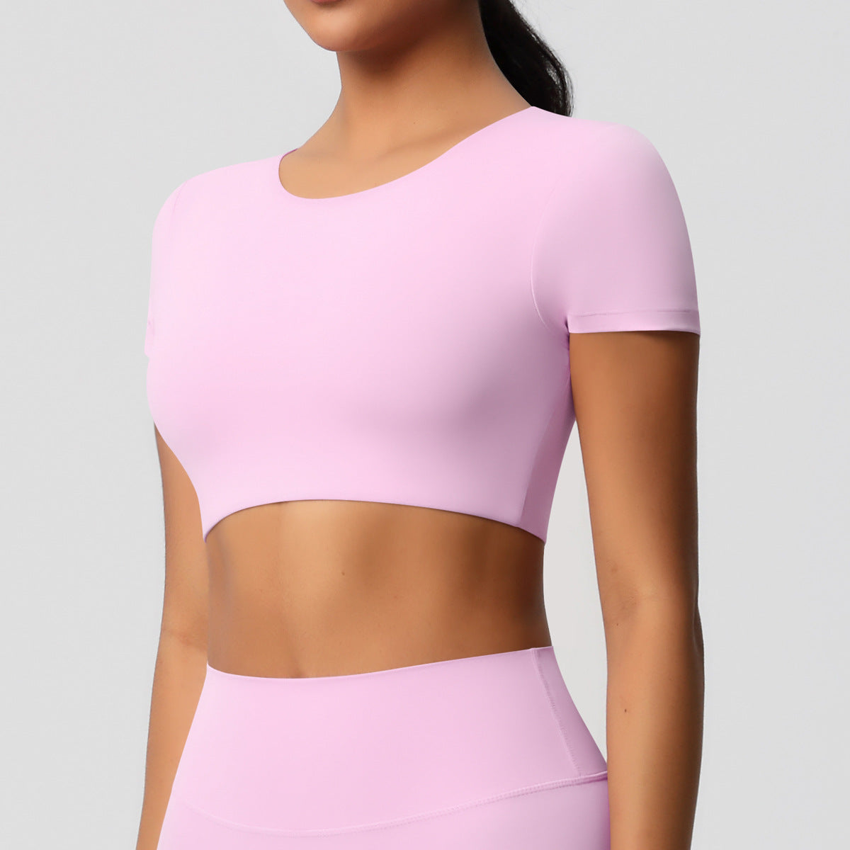 Yoga pants set for women in a solid color