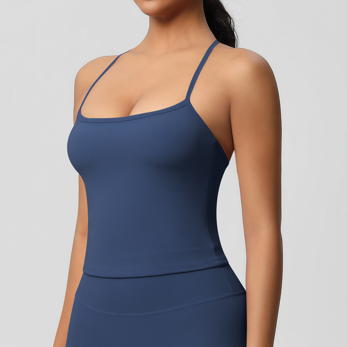 Yoga pants set for women in a solid color