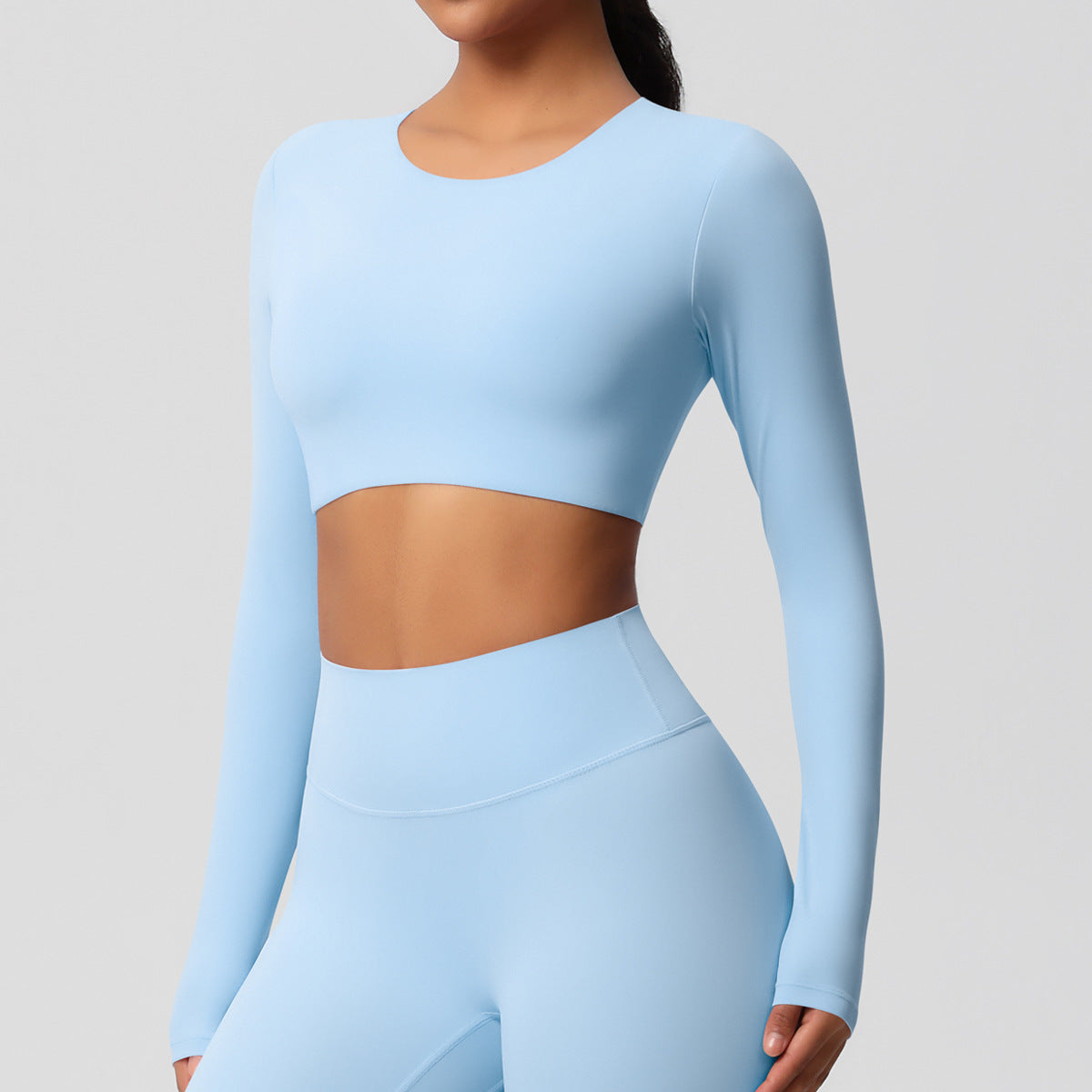 Yoga pants set for women in a solid color