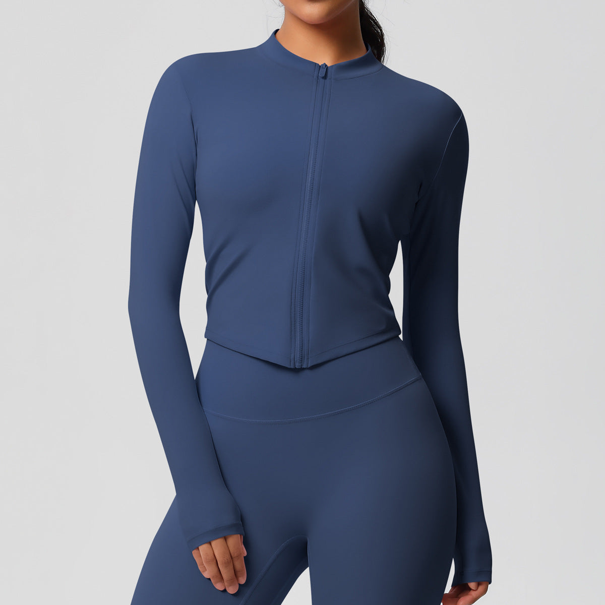 Yoga pants set for women in a solid color