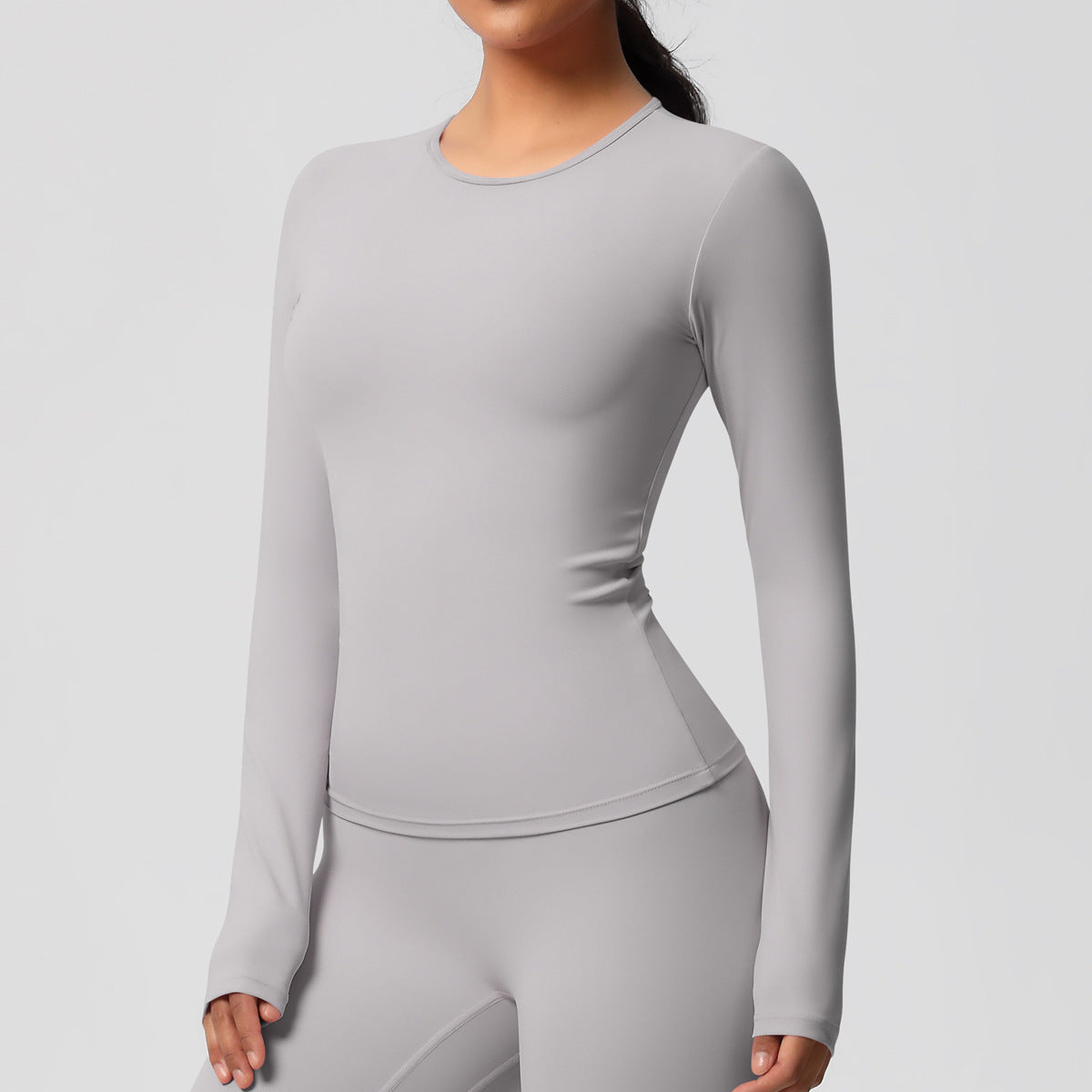 Yoga pants set for women in a solid color