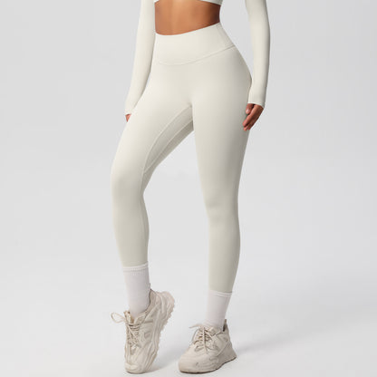Yoga pants set for women in a solid color