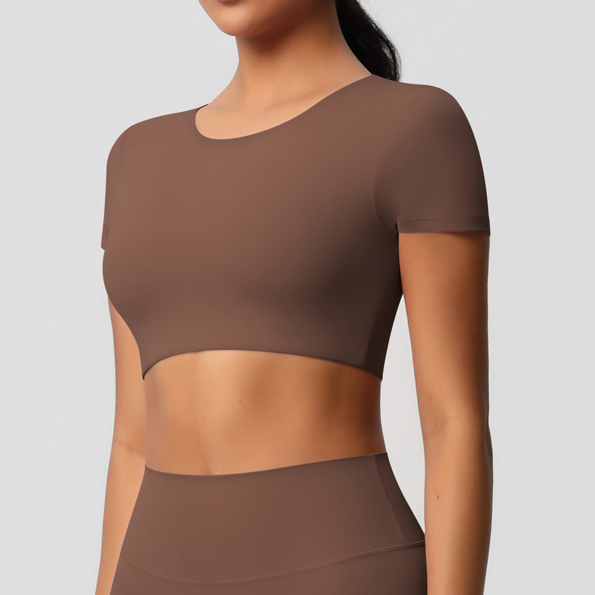 Yoga pants set for women in a solid color
