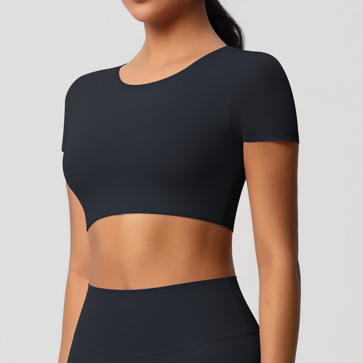 Yoga pants set for women in a solid color