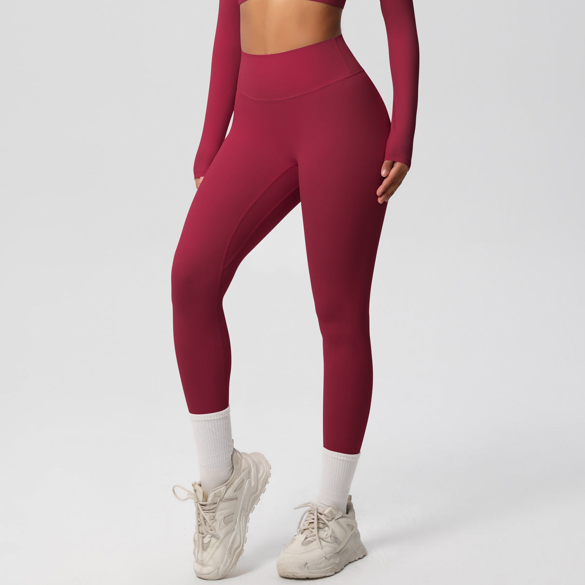 Yoga pants set for women in a solid color