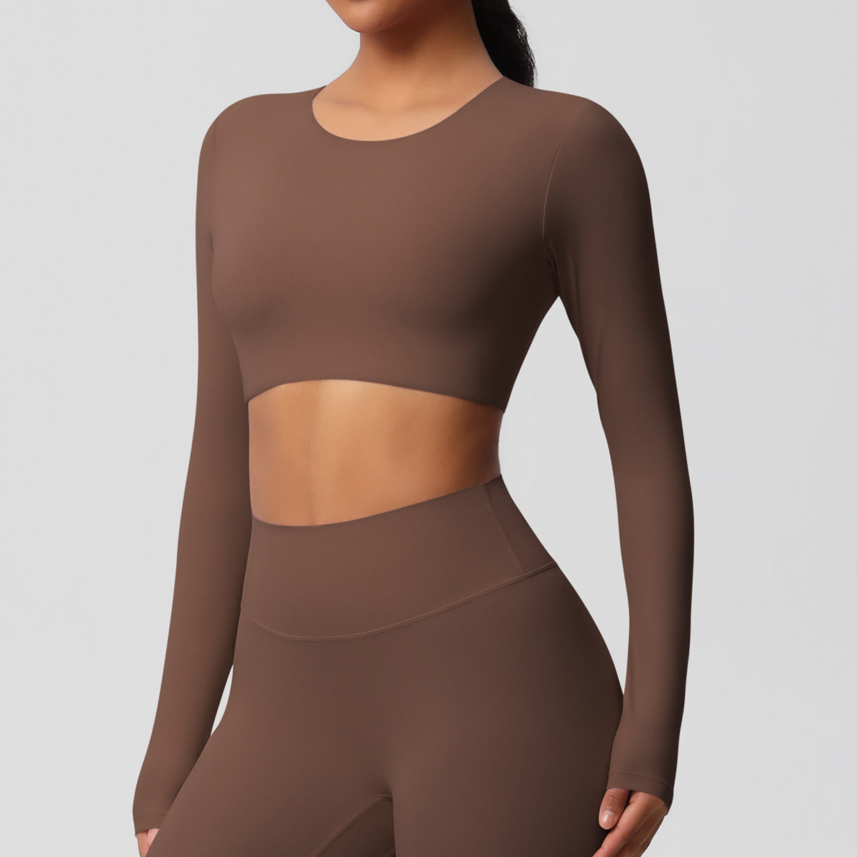 Yoga pants set for women in a solid color